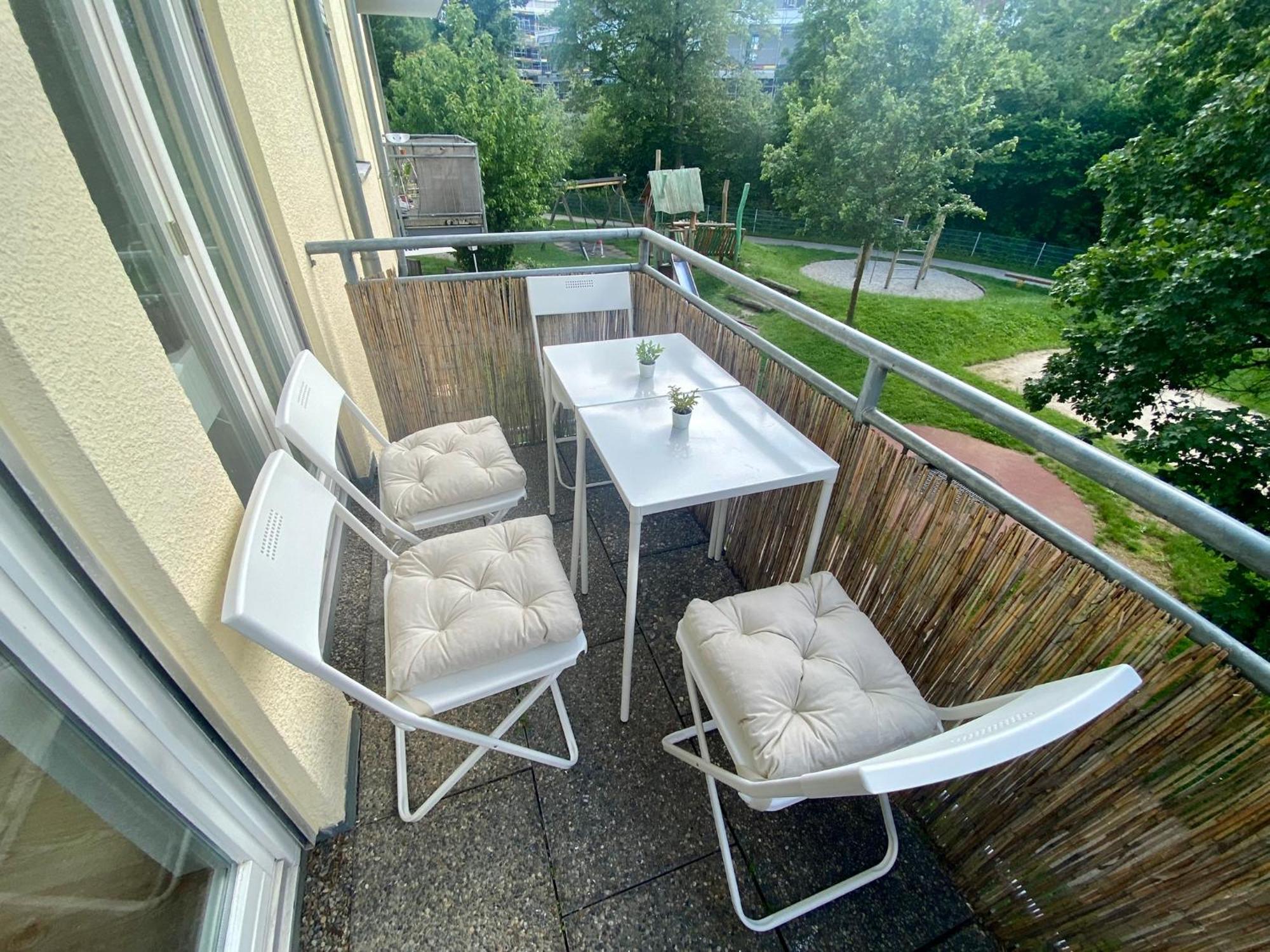 Stilvolles Apartment Mit Balkon, Kueche & Parkplatz - Waldstetten Zentrum * Waldstetten (Ostalbkreis)